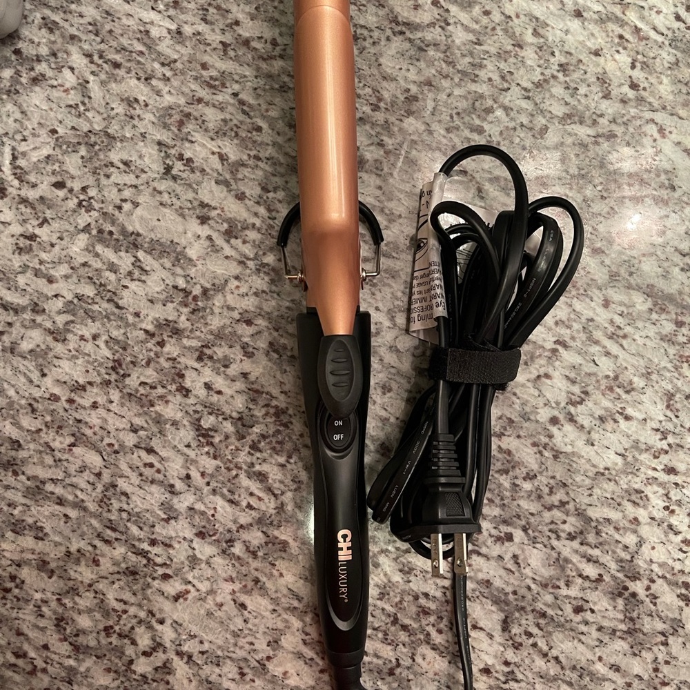 Chi luxury curling wand